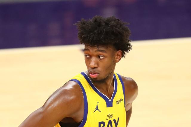 开云体育官网-怀斯曼成长慢！勇士主帅也没辙 大个子冒尖不容易